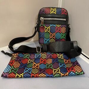 EUC Gucci GG Supreme Psychedelic Coated Canvas Crossbody Messengr Purse Bag Auth